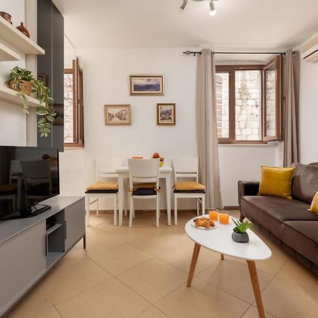 Apartment Amigo 2 Old Town קוטור מראה חיצוני תמונה
