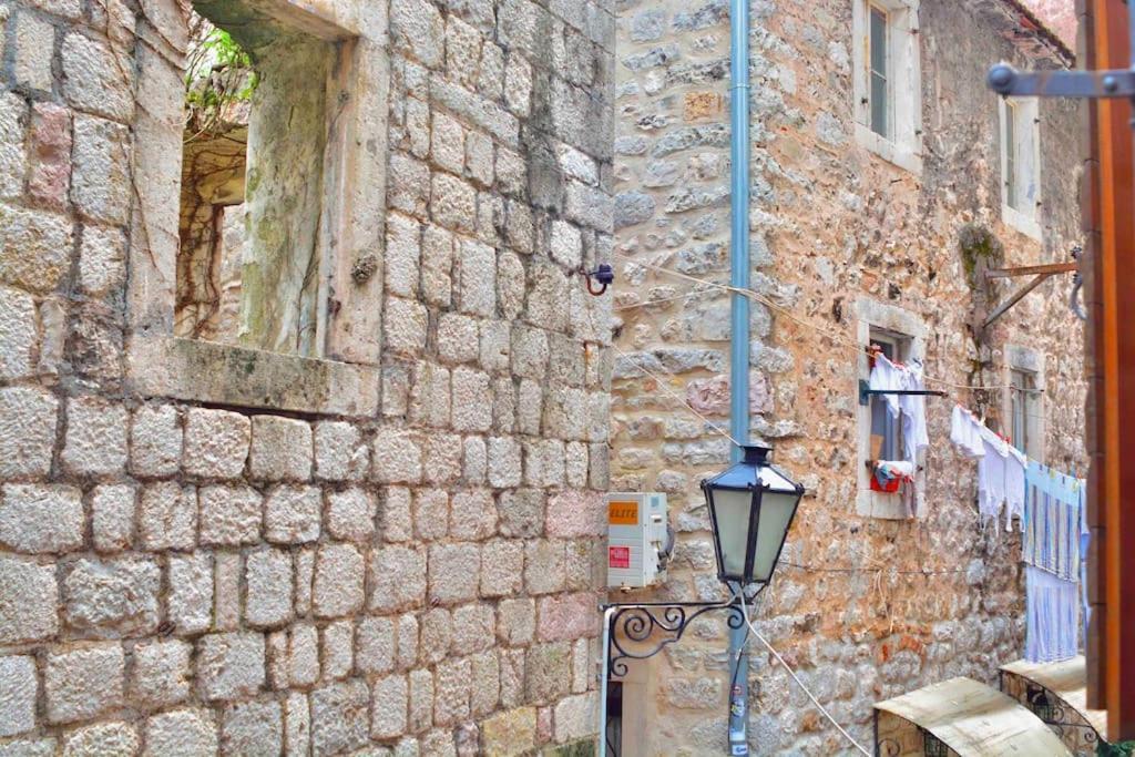 Apartment Amigo 2 Old Town קוטור מראה חיצוני תמונה