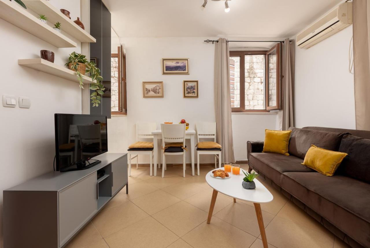 Apartment Amigo 2 Old Town קוטור מראה חיצוני תמונה