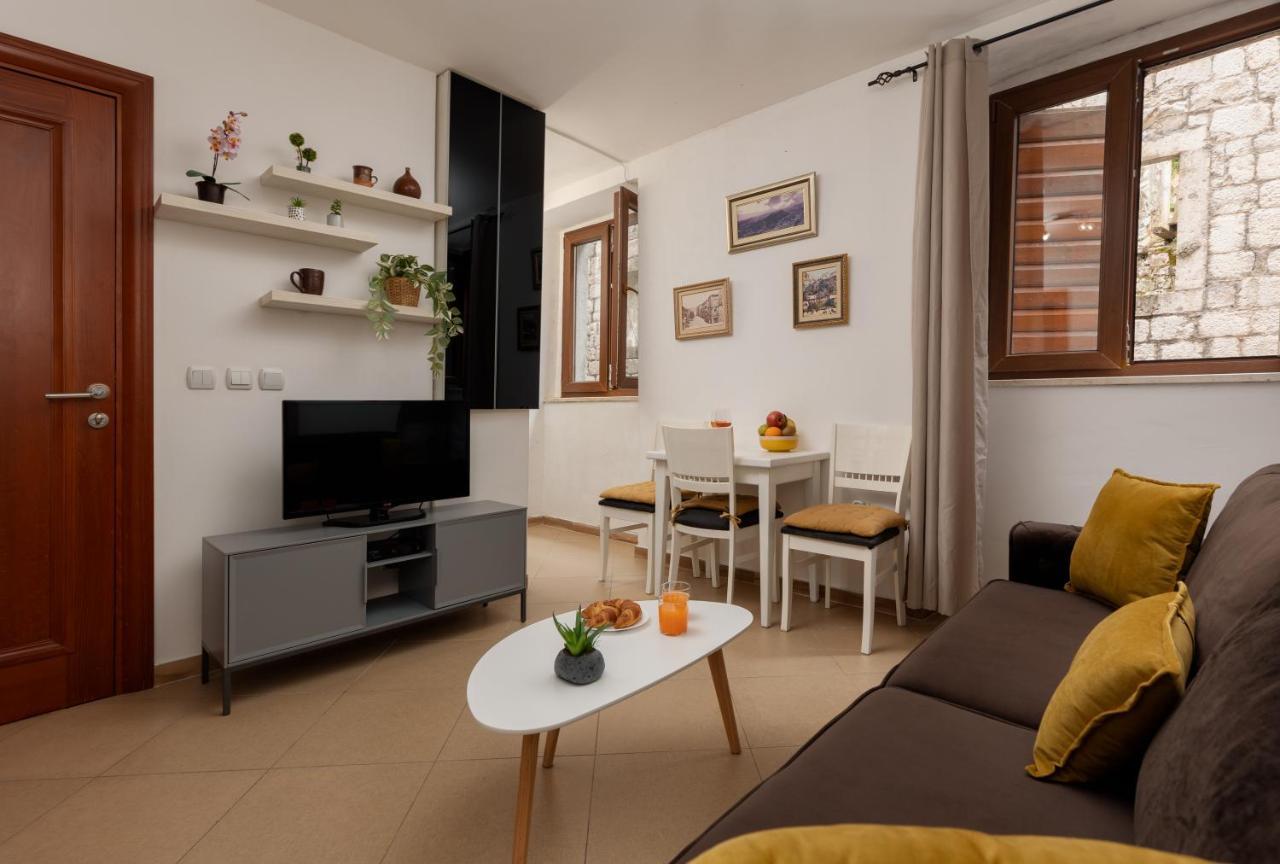 Apartment Amigo 2 Old Town קוטור מראה חיצוני תמונה
